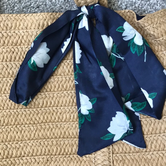 Draper James Straw Bag - Picture 2 of 4